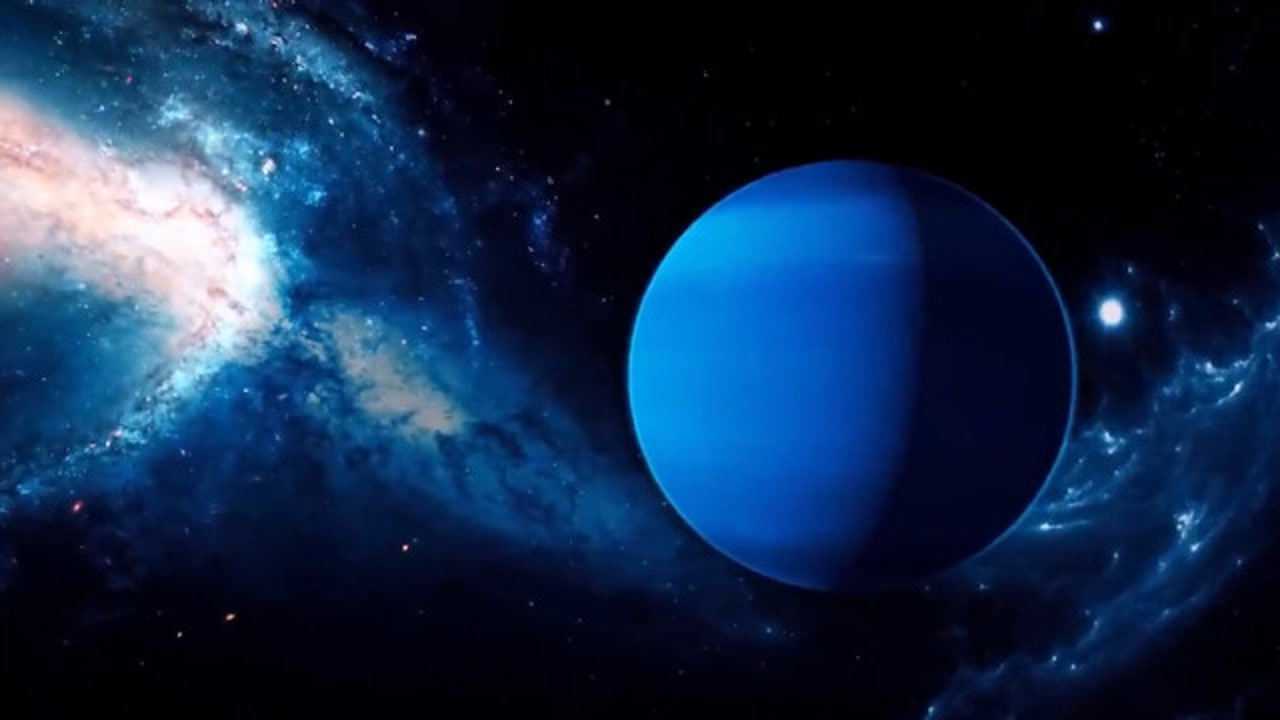 海王星的表面为什么是蓝色的?难道全是水吗?