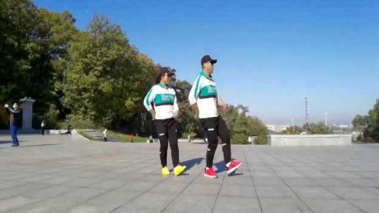 鬼步舞6个基本动作,鬼步舞第一套基本动作-鬼步舞教学基础舞步