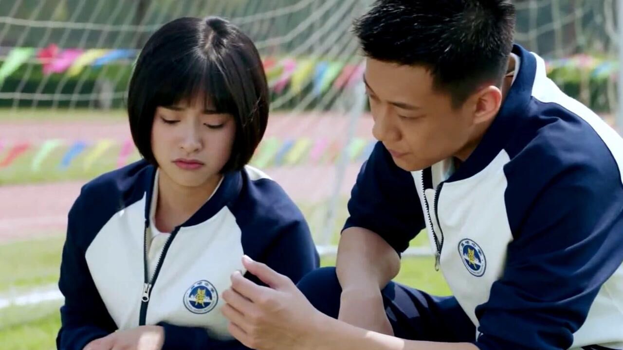 小美好:吴柏松教小希搞笑演绎班长竞选稿,超级有趣!