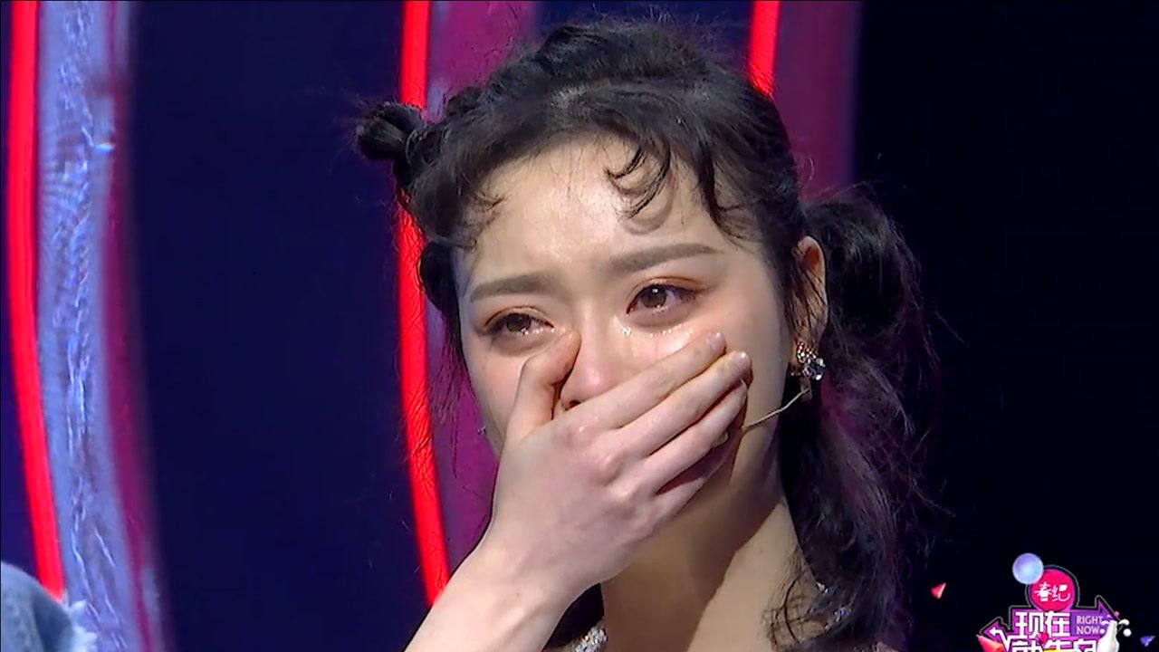 男闺蜜暖心告白女生感动到哭评委老师都羡慕了