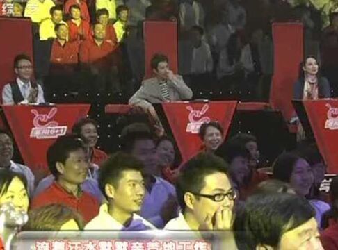 非常6+1:李大爷演唱《我的未来不是梦》,获得全评委起身鼓掌!