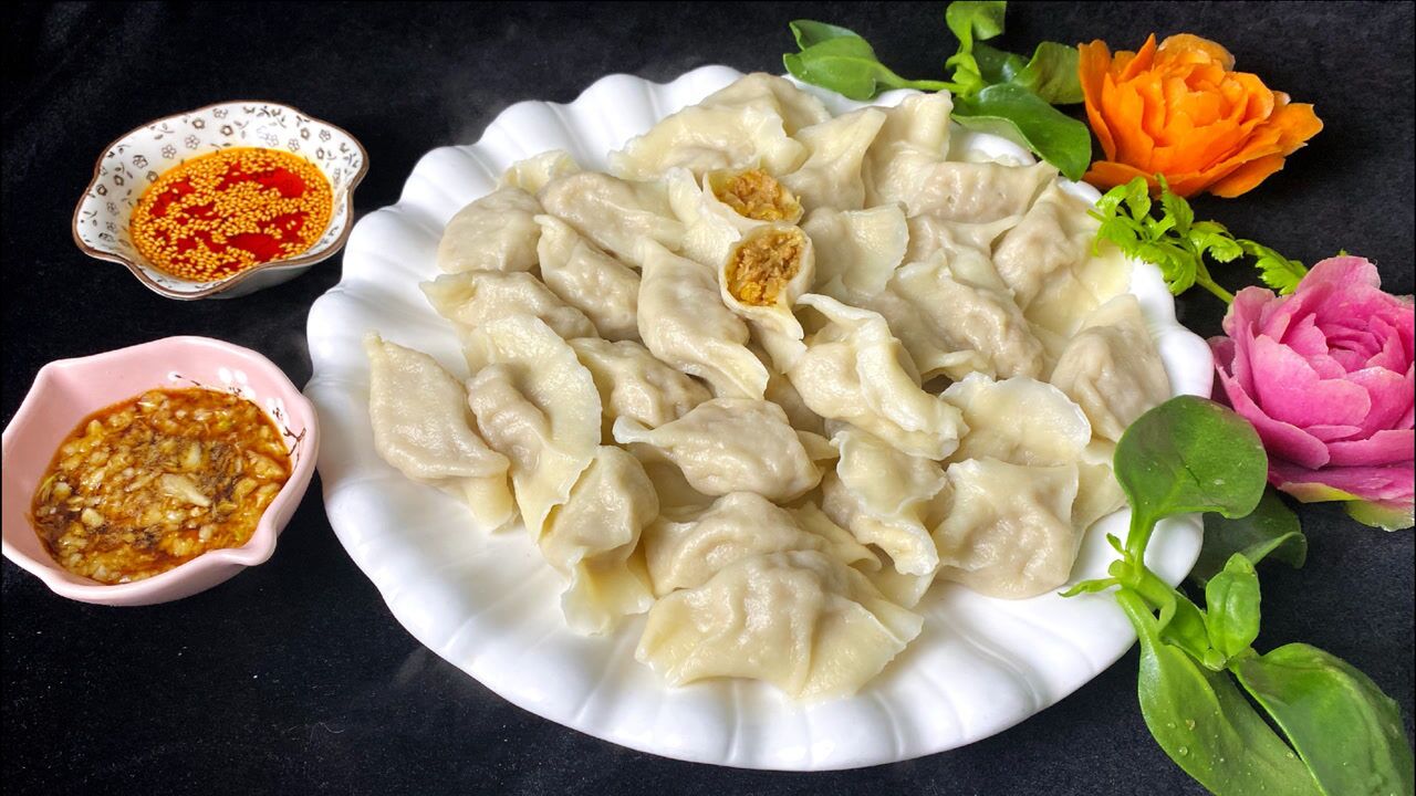 老师傅教的酸菜馅制作方法你包饺子做馅饼比一般饭店都香