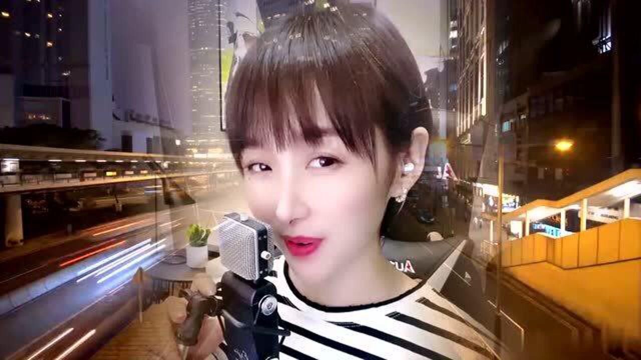 网红梁红翻唱《玛尼情歌》,歌声甜蜜,声音醉人