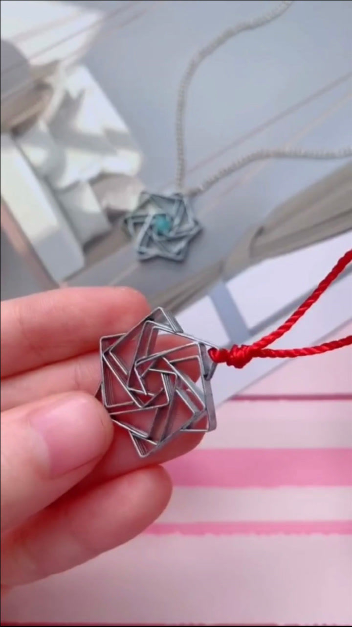 用订书钉做一个漂亮的六芒星小挂饰听说你在学校都做过了简单好看