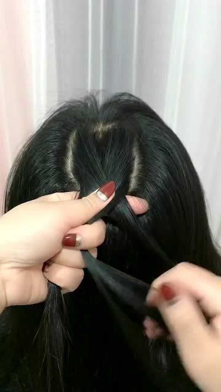 短发版鱼骨辫,简单易学,时尚又好看