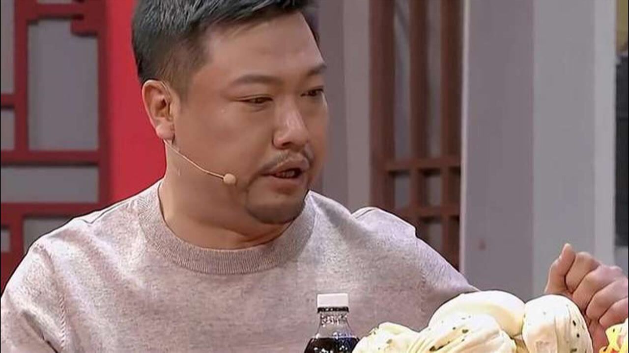 贾冰这段小品神了,每个表情都是戏,从没让观众失望过