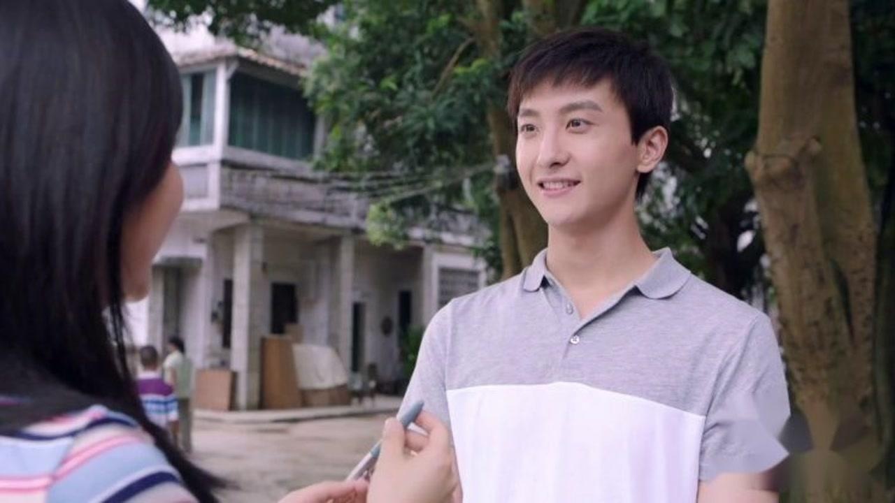 亲爱的麻洋街易东东送给马晓晓钢笔作为毕业礼物