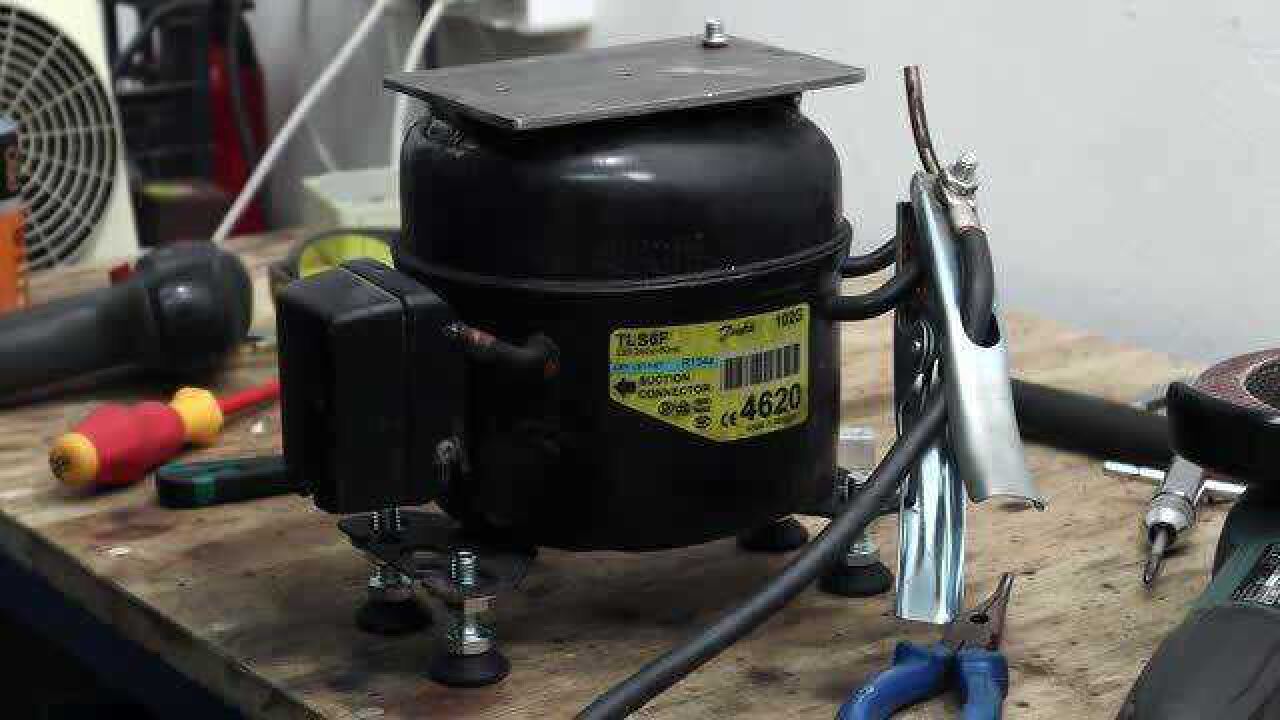 冰箱压缩机改成小气泵虽然气量不是很大但是偶尔用用足够了