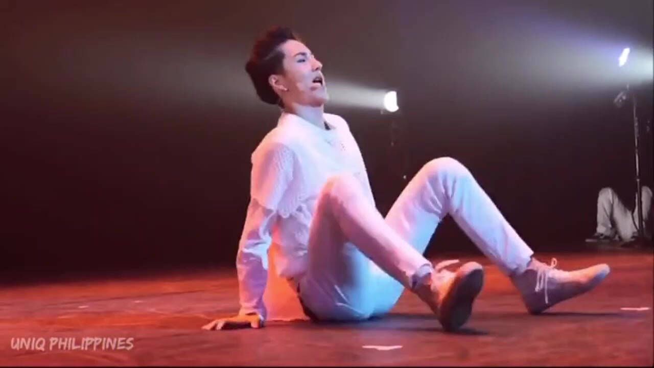 盘点王一博的各种顶胯杀极致诱惑谁能招架的住简直要人命啊