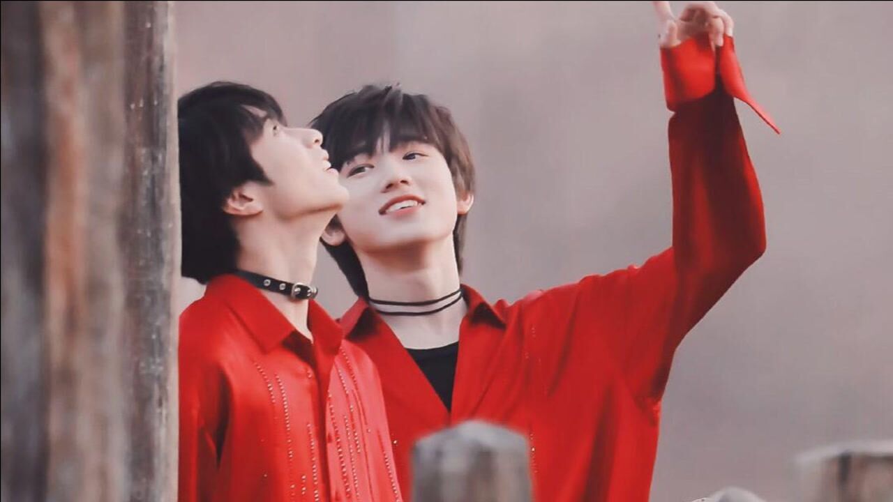 宋亚轩绝美双人舞台和刘耀文同台4次每次都有不一样的惊喜