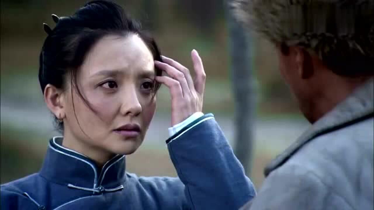 二炮手:贼九消失了,政委让杨巧帮忙找找,可杨巧早已忘了他模样