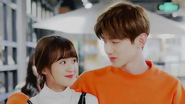 白敬亭与女星互动名场面和关晓彤互动逗笑何炅看见郑合惠子满脸温柔