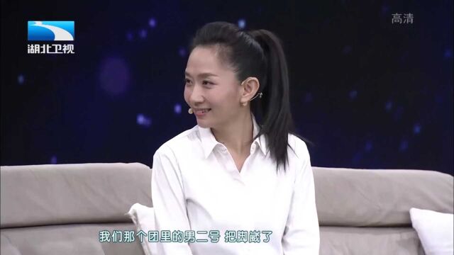 李翠翠13岁进入话剧团,第一次演出角色是反串男二号丨大王小王