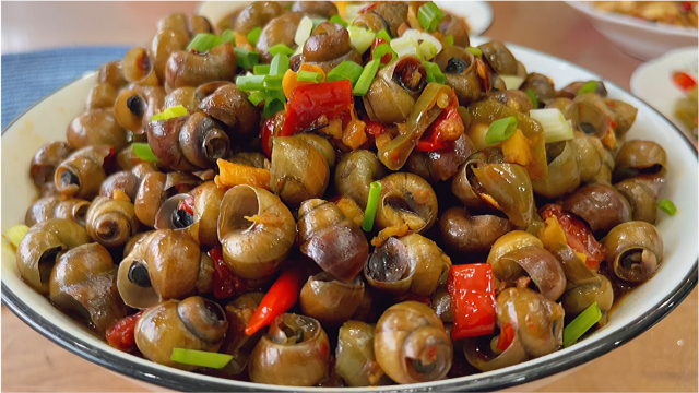 红烧螺丝干净好吃有诀窍,大厨教的正确做法,鲜嫩入味,香辣过瘾