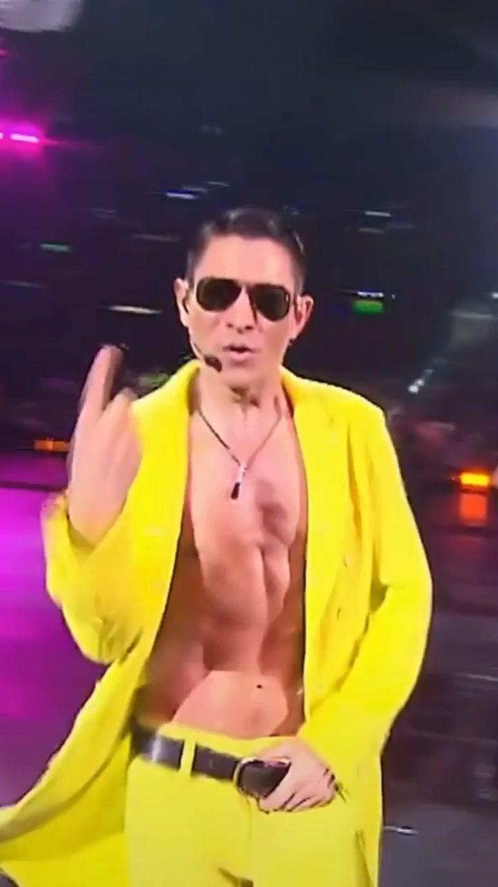 刘德华演唱会嗨翻全场_腾讯视频