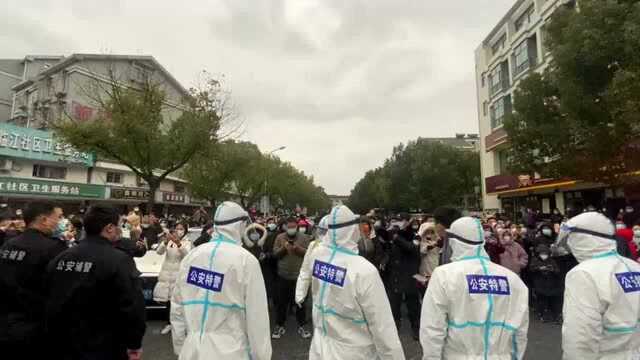 滚动 | 镇海蛟川街道解封,记者现场直击→