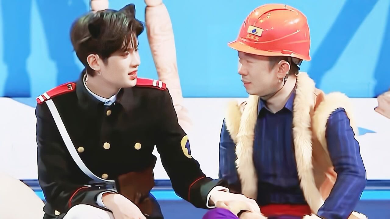 王牌对王牌:黄明昊杨迪师徒重聚!黏在一起感情太好了!