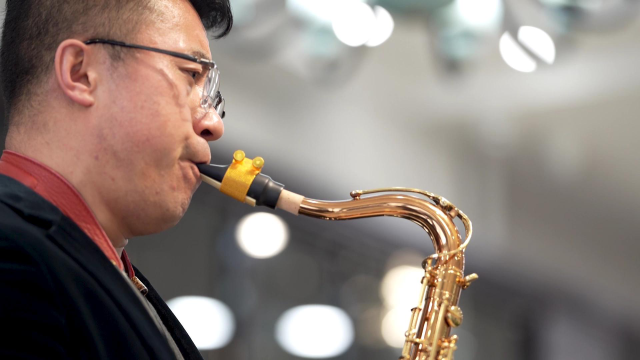 萨克斯演奏《你鼓舞了我》治愈心灵的励志歌曲!