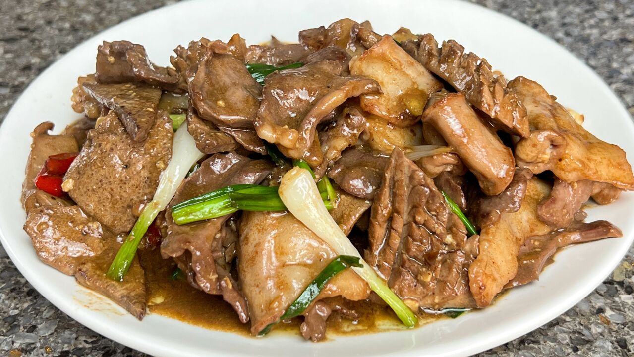 猪杂这种做法真的好吃,鲜嫩爽口,香气扑鼻,太香太下饭了