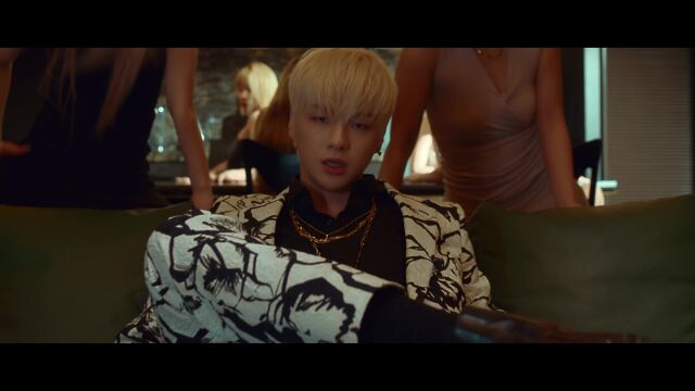 姜丹尼尔(KANGDANIEL)  Don't Tell (Feat. Jessi) MV