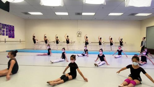亚艺舞蹈学校暑期体操-舞蹈训练实验课