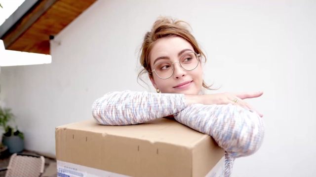 (电视通稿·国内·社会)丹麦姑娘朱丽"爱"在洛阳