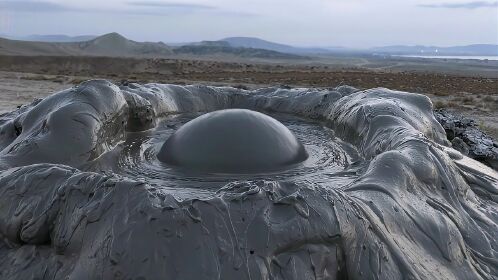 不可思议的泥火山,只喷泥巴不喷岩浆,它到底是怎么形成的?