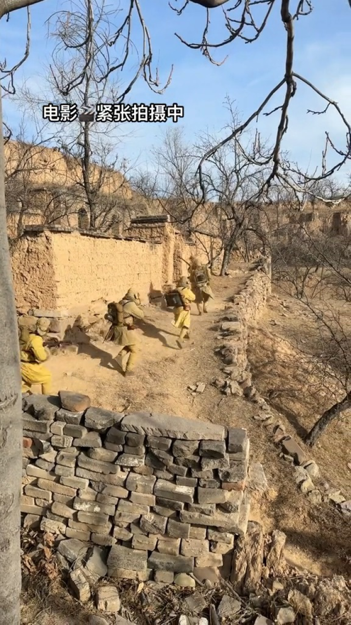 鬼子进村扫荡的戏这样拍的