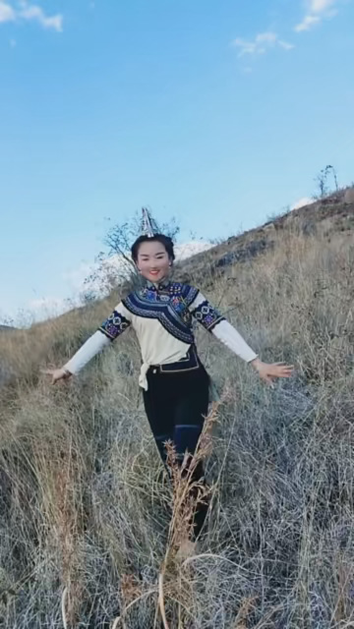 漂亮的哈尼族姑娘 #哈尼族美女 #哈尼族