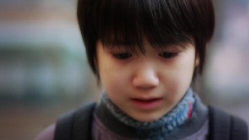 女人拯救了孩子，却没有挽回自己的生命~ #我的观影报告 #催泪电影 #韩国电影 #妈妈 #精彩片段