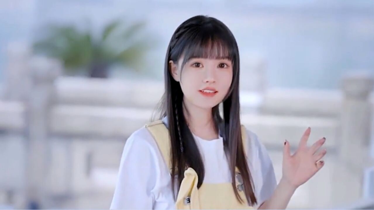 饭思思演唱《多想还小》完整版,这稚嫩的嗓音太好听了