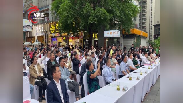 湖北咸丰来渝推介 诚邀重庆市民享19℃夏天