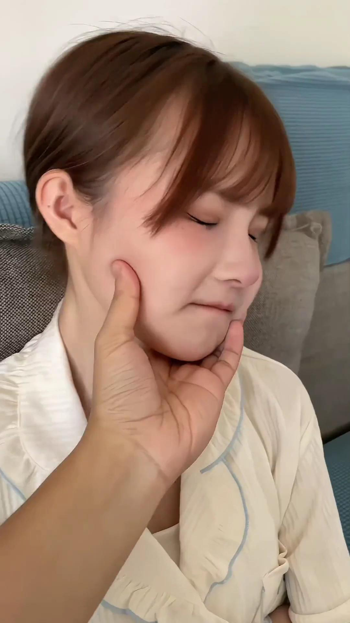 你们女朋友咬人也这么狠吗