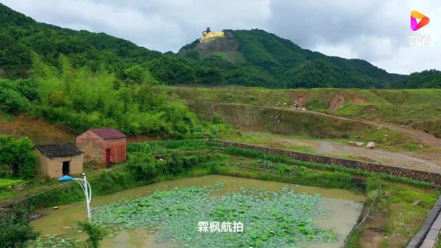 浙江横店大山上的卧佛,见者好运,老外看了直呼太厉害!