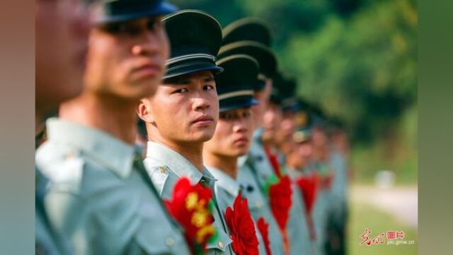 今年9月退役的士兵,3笔补助费,一次性说清楚