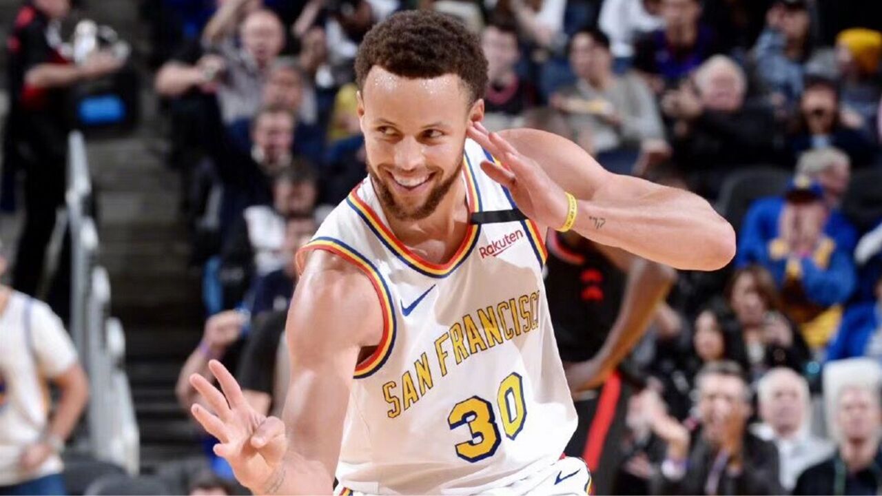 三分提前庆祝被打脸盘点:尼克杨与沃克成就名场面 库里也逃不过