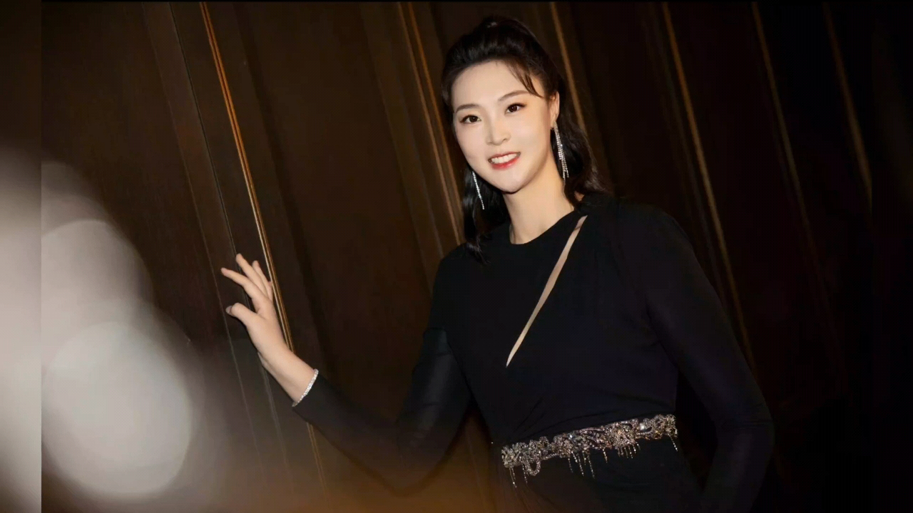 1米91惠若琪还是那么美!结婚生女后,小惠依然是女神般的存在