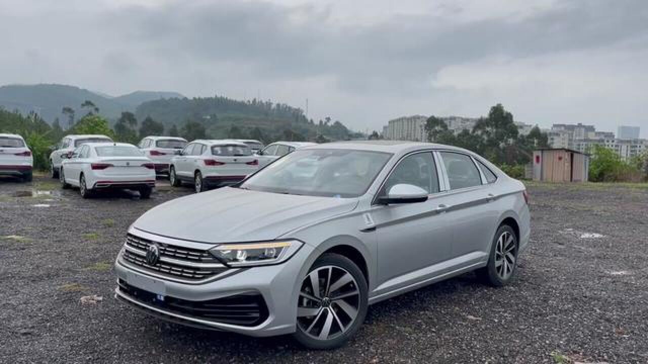 23款速腾1.5t卓越版,水晶银是真的好看 #速腾