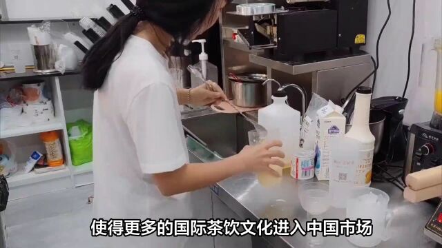 秋天的第一杯奶茶的兴起给我们带来哪些影响?看看小农怎么说