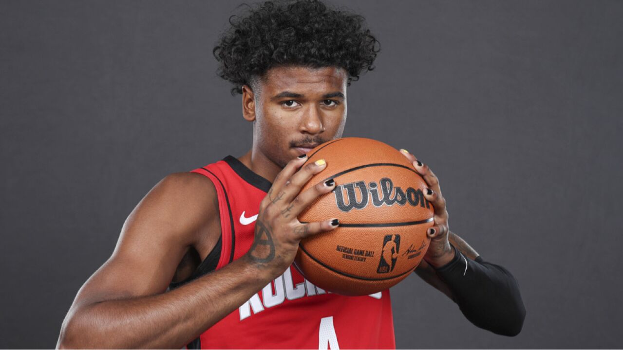 杰伦格林34分创两大新高:赛季新高 半场生涯新高,隔扣3j登全美热搜