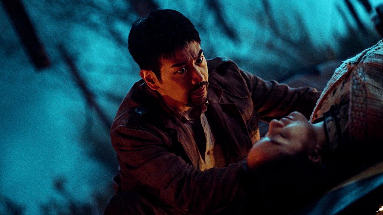 撞邪:缝尸匠尚铁龙贪财破忌,恐怖小镇惊现无头女尸!