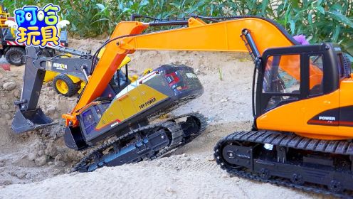 第576话 挖掘机在工作途中遇到了困难，超级长臂挖掘机来帮忙了！