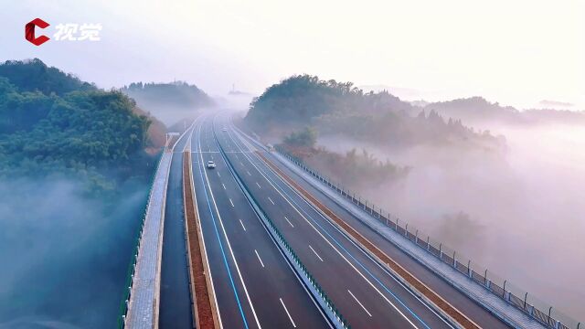 C视觉ⷨˆꦋ四川(60)︱这条快速路不仅去西岭雪山快 还藏着美丽风景