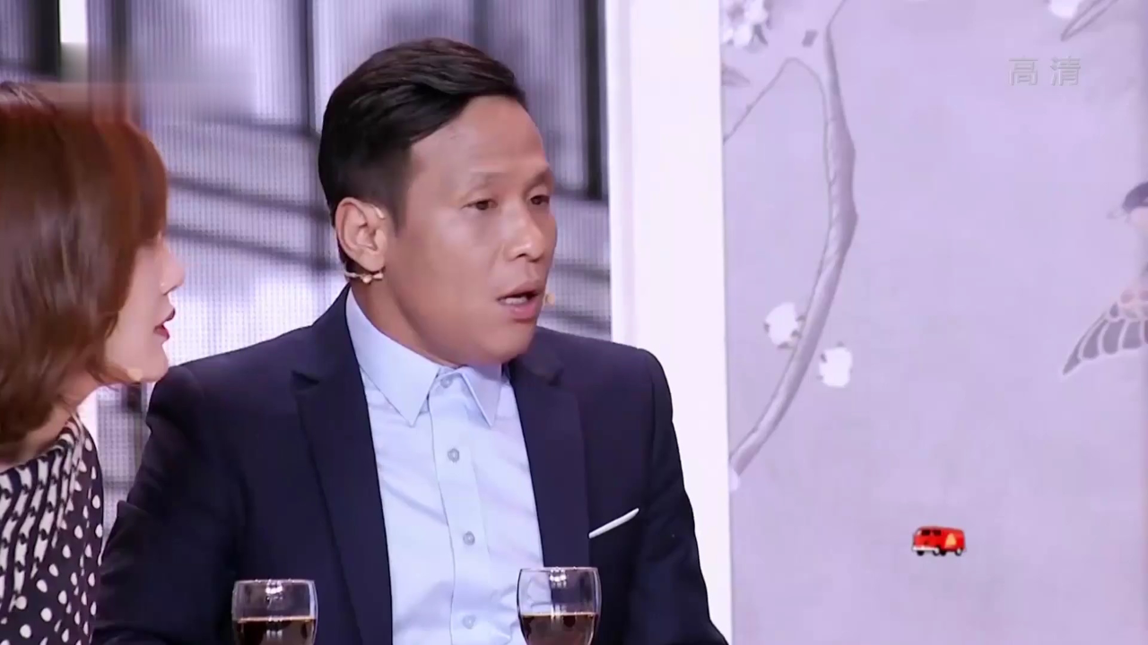 小品惊喜年夜饭宋小宝薛佳凝演情侣假戏真做笑料满天飞