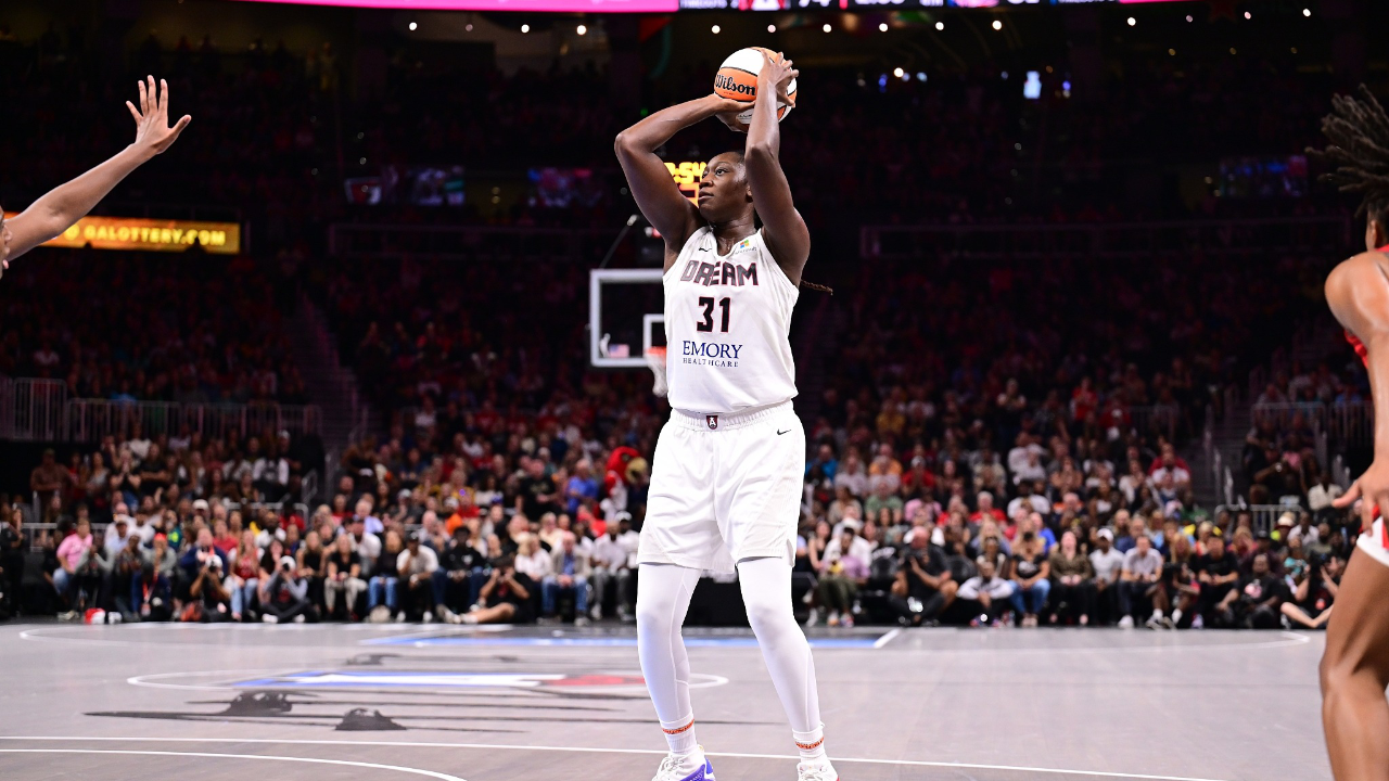 wnba常规赛:印第安纳狂热84-79亚特兰大美梦丨【球星】米切尔vs美梦