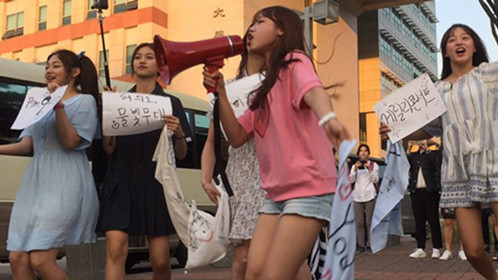 I.O.I进击的街头演唱会