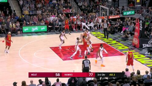 《NBA全场集锦》【得分】单节11分是真的疯狂！林书豪刺穿防线准压哨滑翔抛投命中