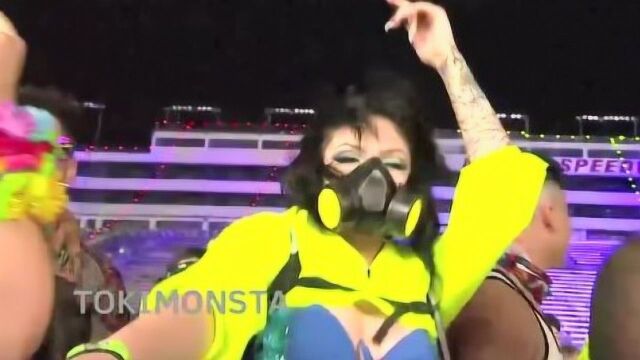 美女DJ TOKIMONSTA至嗨打碟,女听众都疯狂了!