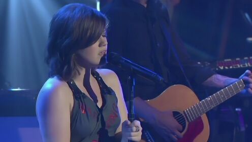 Kelly Clarkson《Because Of You (Live Sets on Yahoo! Music 2007)》