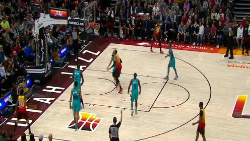 《NBA全场集锦》【原声】黄蜂92-109爵士 罗齐尔23分全场最高失衡命中超神2+1难救主